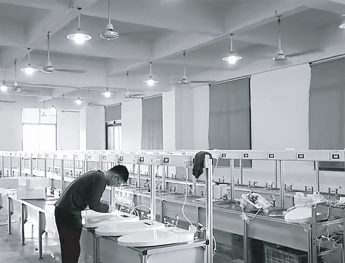 R&D-Driven Smart Toilet Manufacturer-Yile (1)